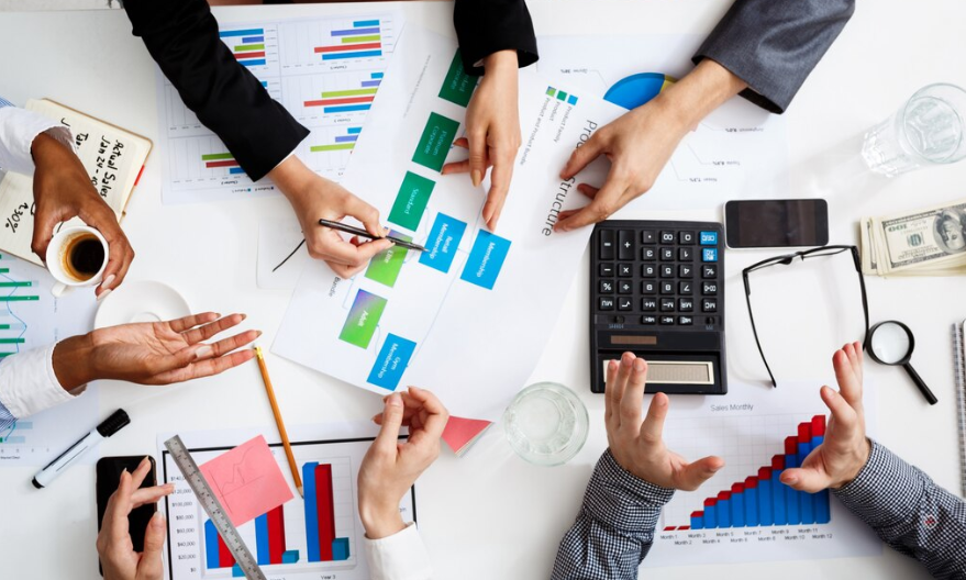 Investing in the U.S.: Stocks, Bonds, and Mutual Funds